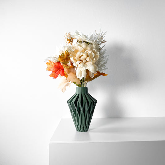 GracefulGarden Vase